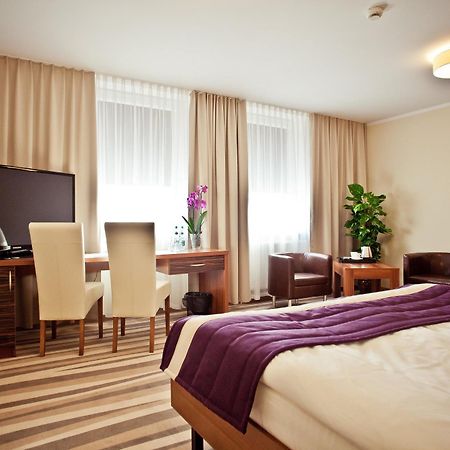 Nowy Dwór Mazowiecki Hotel Mazovia Airport Modlin חדר תמונה